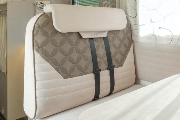 Quilted upholstery combined with microfibre